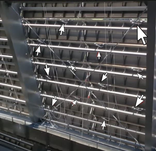 fredipereza's tweet image. El club ya ha empezado los trabajos de la iluminación exterior del estadio. Se ha empezado por la torre B, avanzando hacia la torre C (la zona más criticada)
En unas semanas estará listo ese lateral, incluido nombre del estadio.