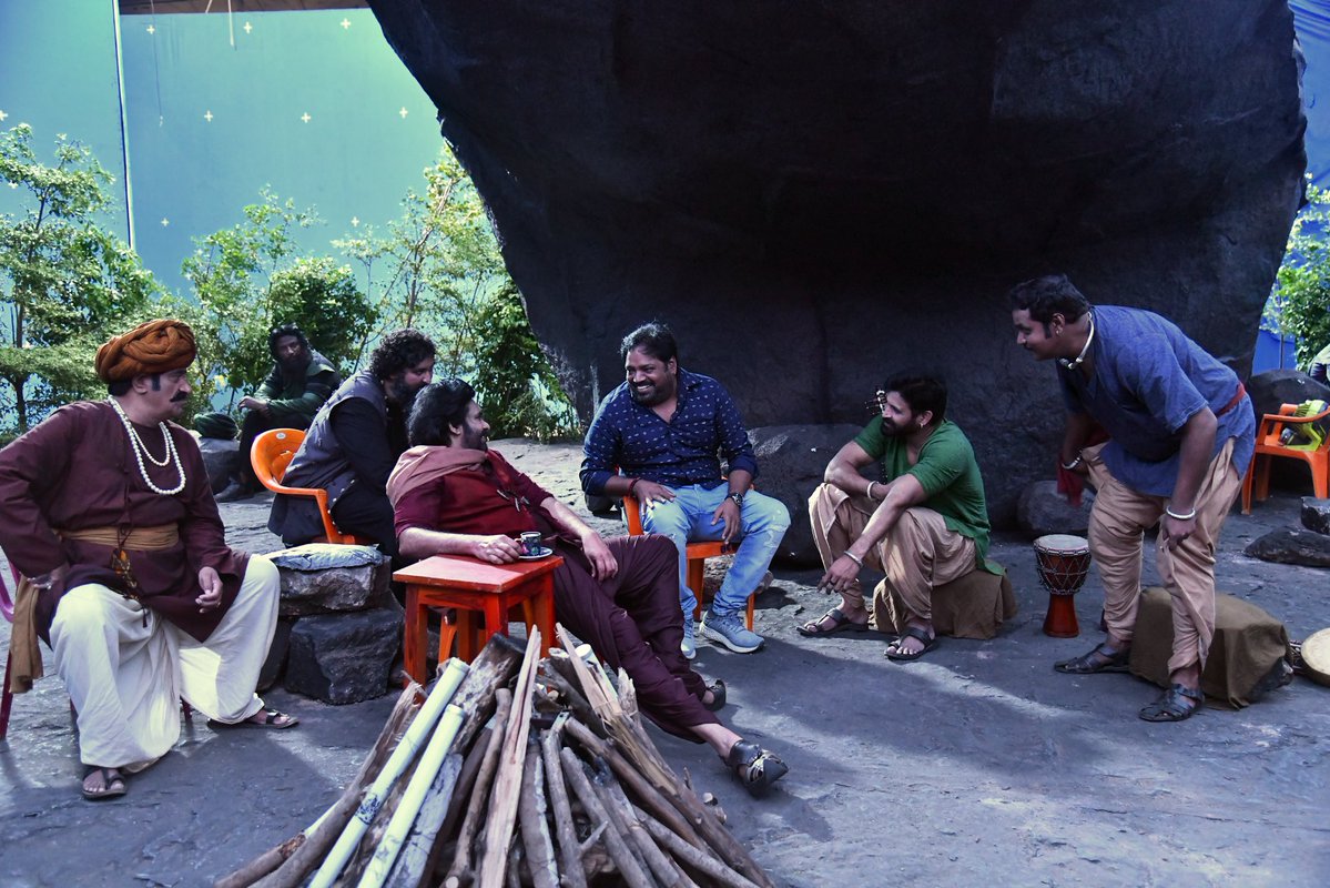 MeherRamesh's tweet image. Witnessed Sep 2024 🙏🏼
sri @PawanKalyan as a leader fierce 🔥press meets & as a #PowerStar busy shooting ,Singing #matavinali for sri @mmkeeravaani & as a
Hon @APDeputyCMO governance by giving 20 hrs a day but still the same POWER 🙌🏻
I pray for @HHVMFilm sri @AMRathnamOfl huge…