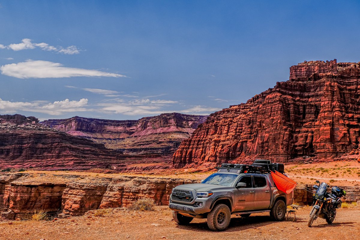 igor_os777's tweet image. Shafer Trail near Gooseneck Overlook, Canyonlands National Park, Utah, USA | FUJIFILM X-T3 XF18-135mmF3.5-5.6R LM OIS WR @ 18mm | f/5.6 | 1/950s | ISO 160