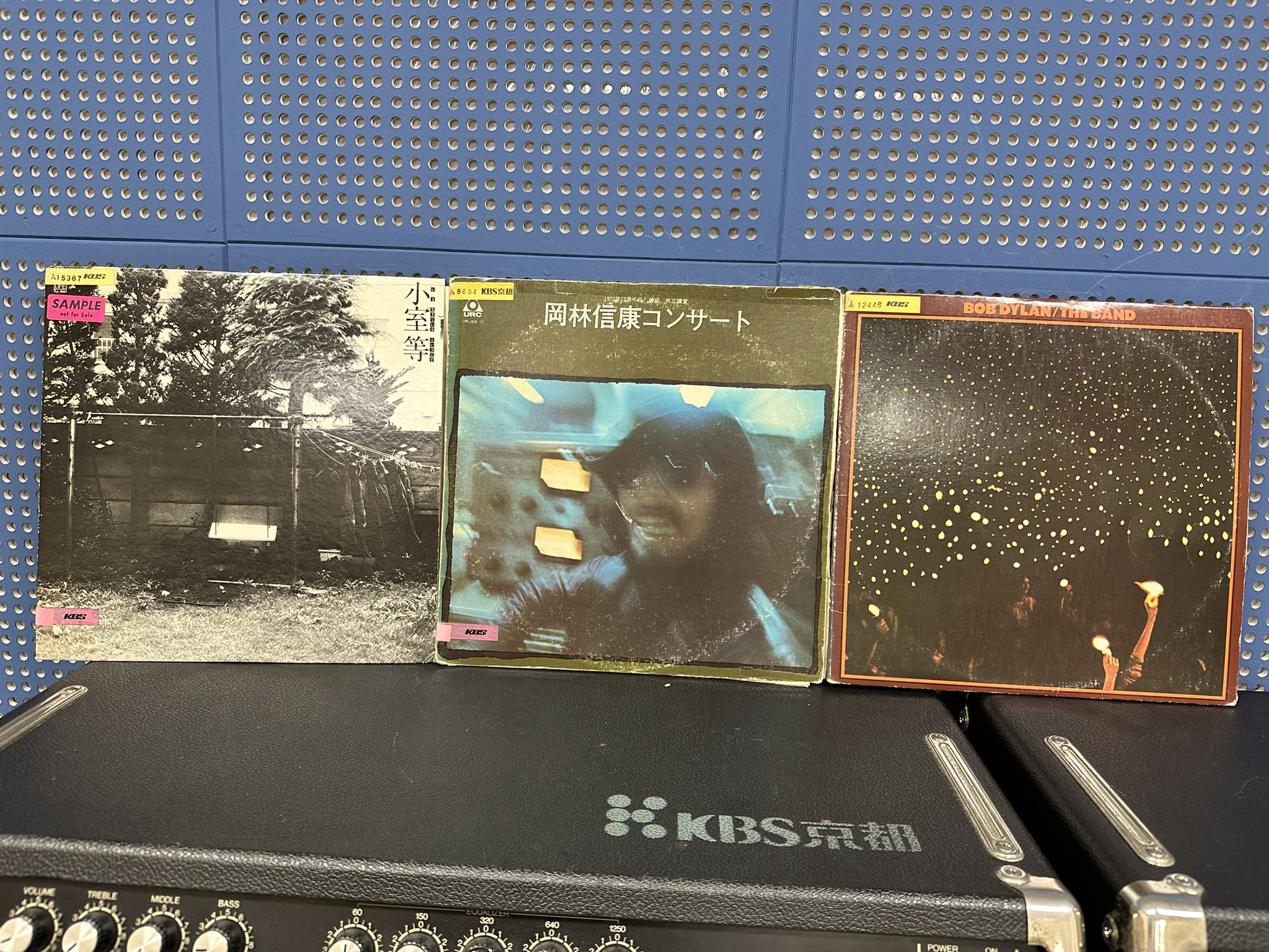 る鹿 空洞です 赤盤 アナログ レコード 赤いレコード「東芝の”赤盤”」 - リペアときまぐれノート