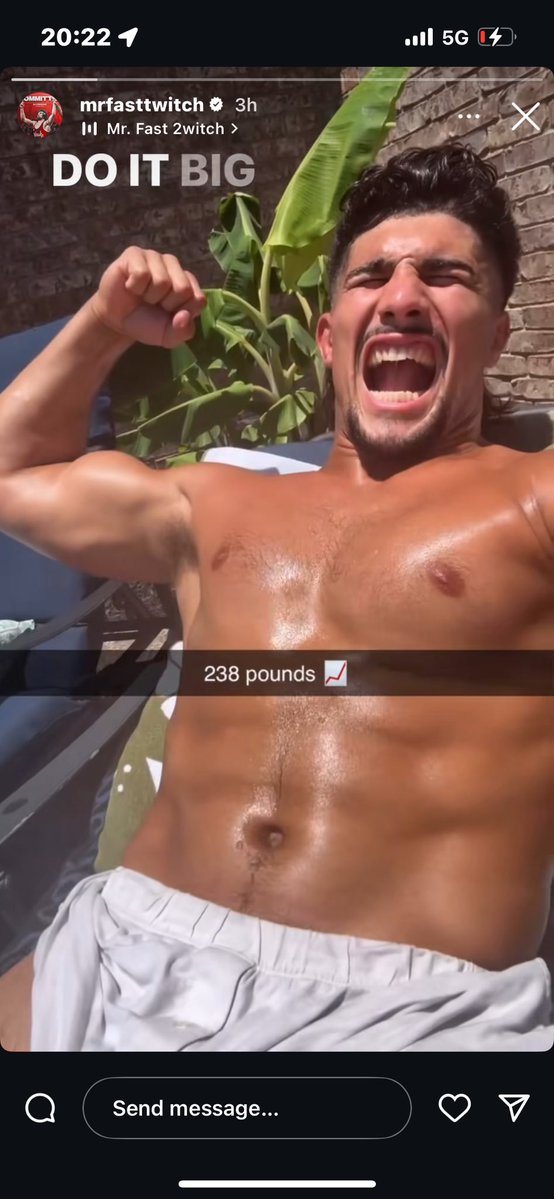 handsometuesda9's tweet image. MY GOAT