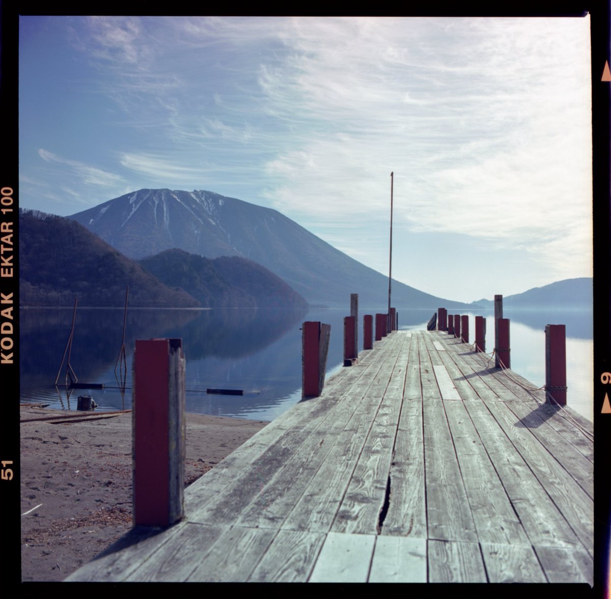 noroshi_fotos's tweet image. おはようございあちぃ
Rolleiflex SL66SE
Carl Zeiss Distagon 60mm f3.5 HFT
Kodak Ektar100
#中判フィルム