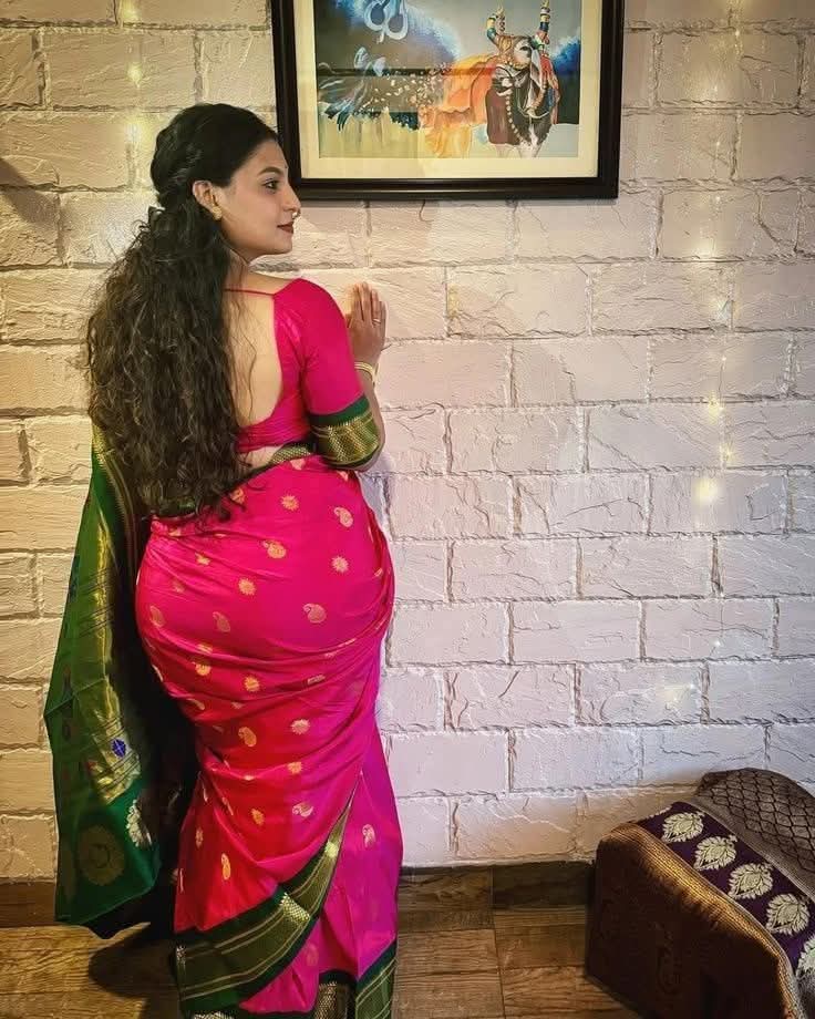 apna9211's tweet image. उफ्फ ये बारिश, ये ठंडक और ये बहती हुई सर्द हवाएं 
ए मौसम तू सब का इंतजाम कर आया सिवा महबूब के..🩷🥀😍

#JagdeepDhankhar
#GoodMorning