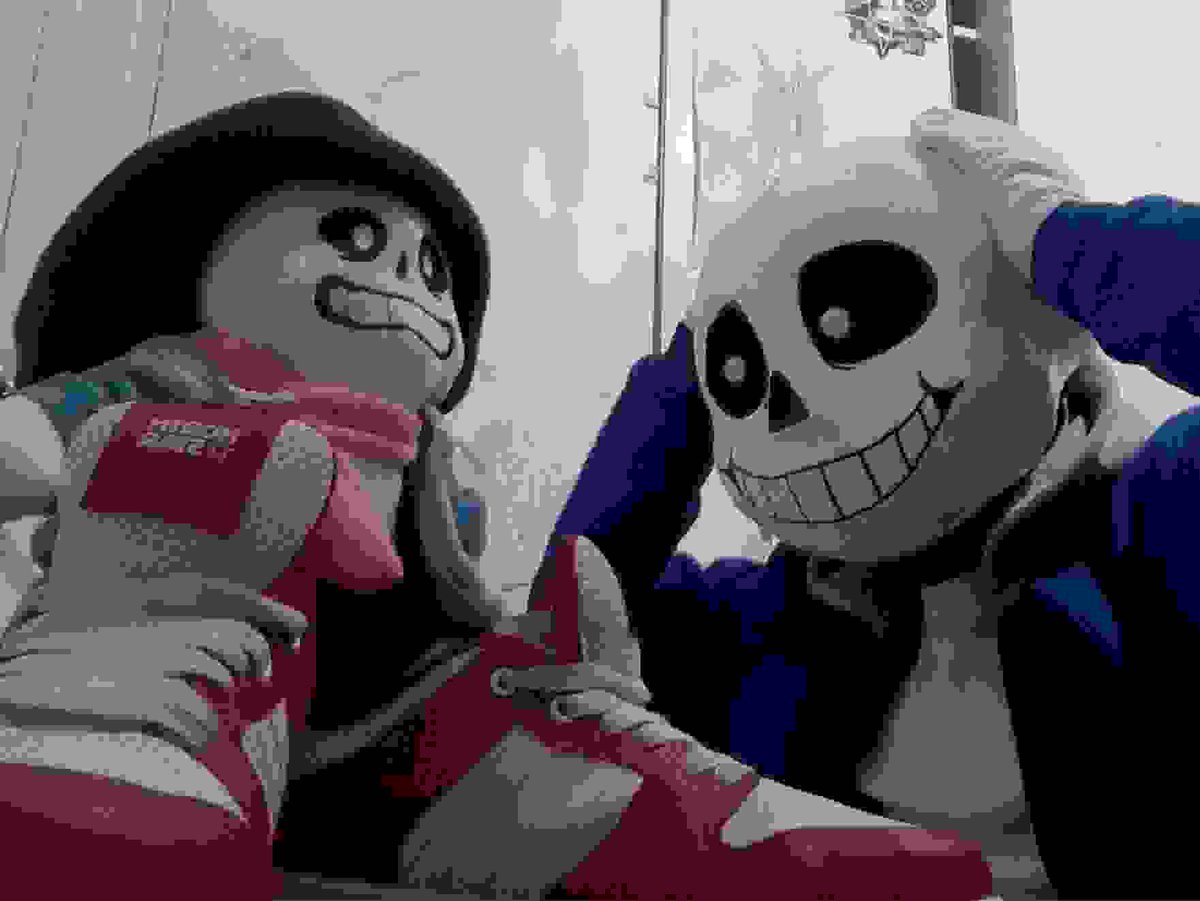 _Danon's tweet image. some stupid photos of my sans cosplay
lmao
#UNDERTALE #DELTARUNE