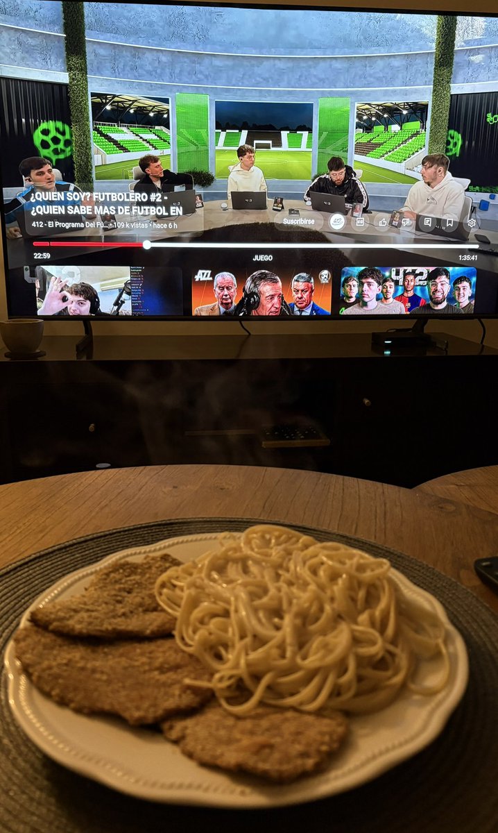 El hombre es feliz con muy poco.