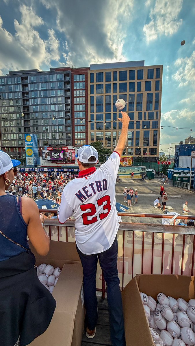 wmataGM's tweet image. Had a blast at Metro Night w/ hundreds of my colleagues cheering on the @Nationals. Plus great to engage our customers at Bullpen & at Navy Yard Station throwing Metro balls ⚾️. ❤️ our team and customers! #wmata