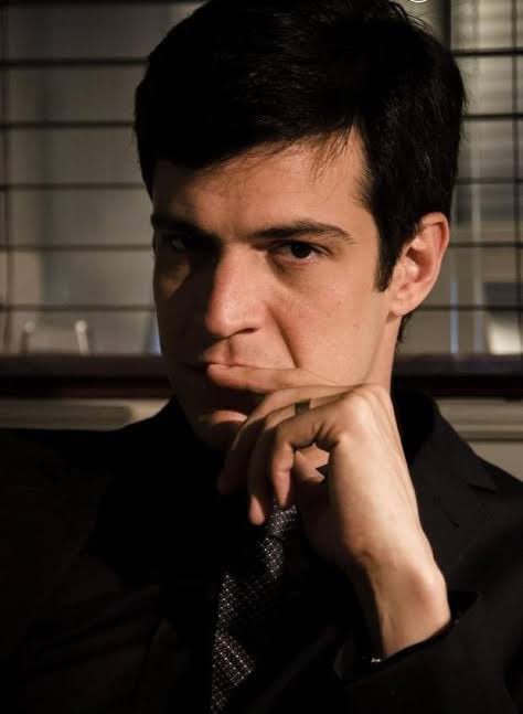FelixKhouryy's tweet image. Acho que no primeiro dia de novela, a Jeiza já teria descoberto o Félix. Ele ia se arrepender de jogar a filha de uma pm no lixo, fora as surras que ela ia dar nele. O que a Paloma tem de lerda, a Jeiza tem de esperta.
#AmorÀVida
#AForçaDoQuerer