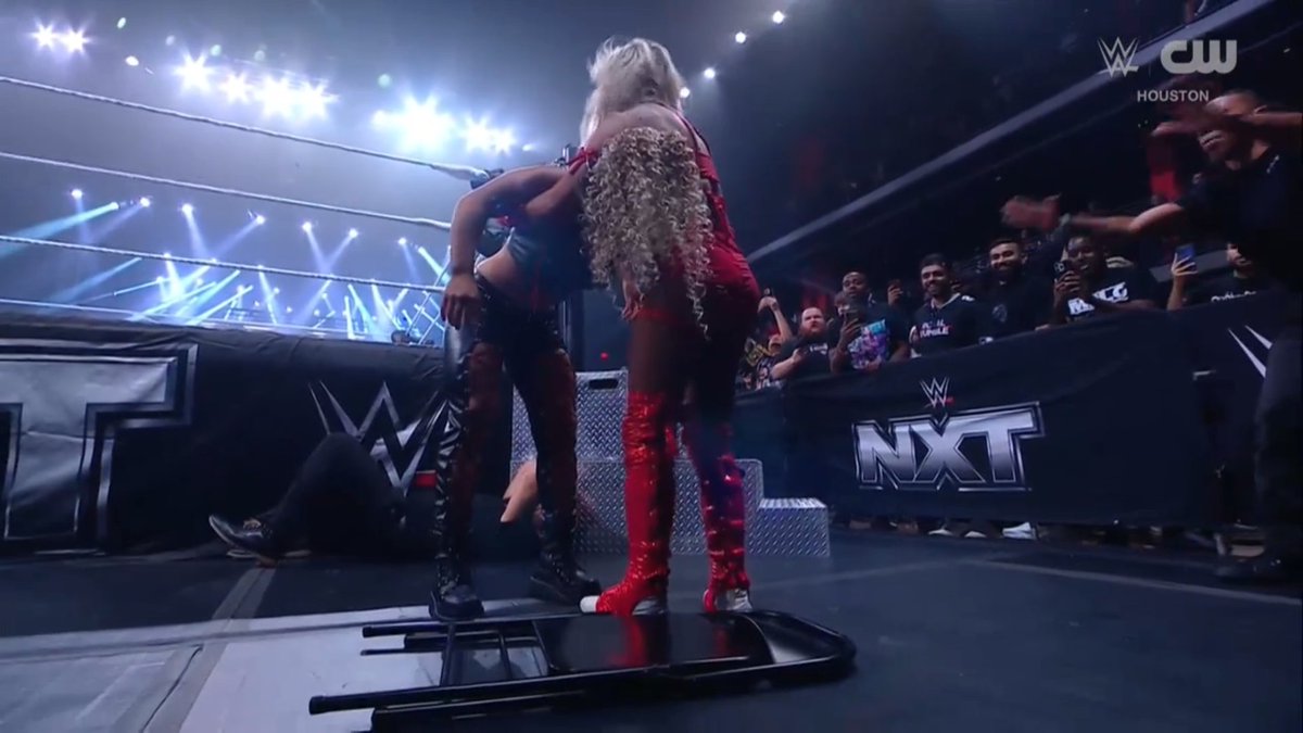 #BlakeMonroe #MariahMay #TheGlamour #WWE #WWENXT

<a href="/BlakeMonroeWWE/">Blake Monroe ♡</a>