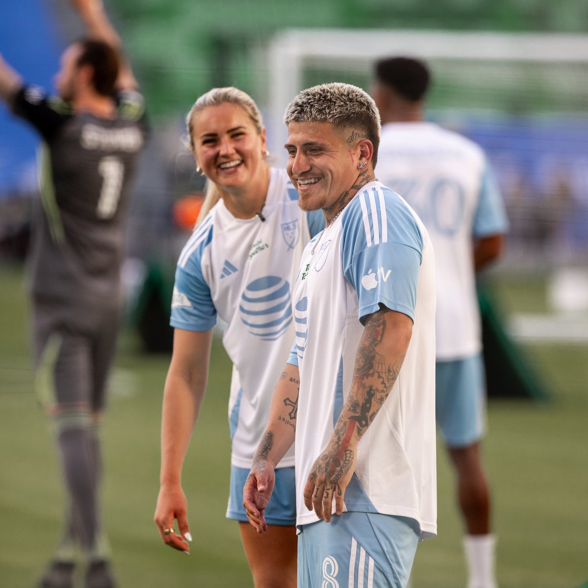 Real Salt Lake (@realsaltlake) on Twitter photo . <a href="/USWNT/">U.S. Women's National Soccer Team</a> 🤝 <a href="/USMNT/">U.S. Soccer Men's National Team</a>
#MLSAllStar Skills . <a href="/USWNT/">U.S. Women's National Soccer Team</a> 🤝 <a href="/USMNT/">U.S. Soccer Men's National Team</a>
#MLSAllStar Skills