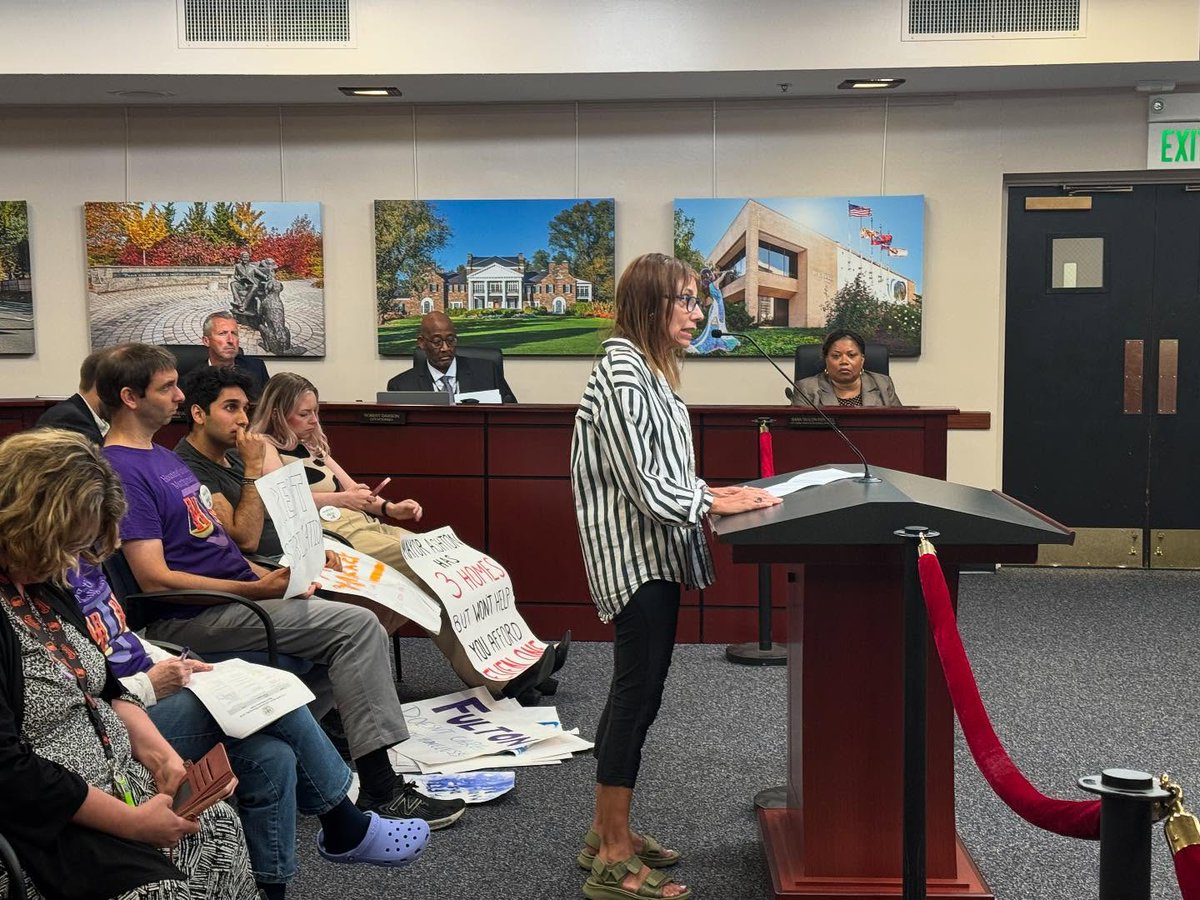rcvformaryland's tweet image. Rockville residents came out to share their support for #RankedChoiceVoting yesterday! 📷