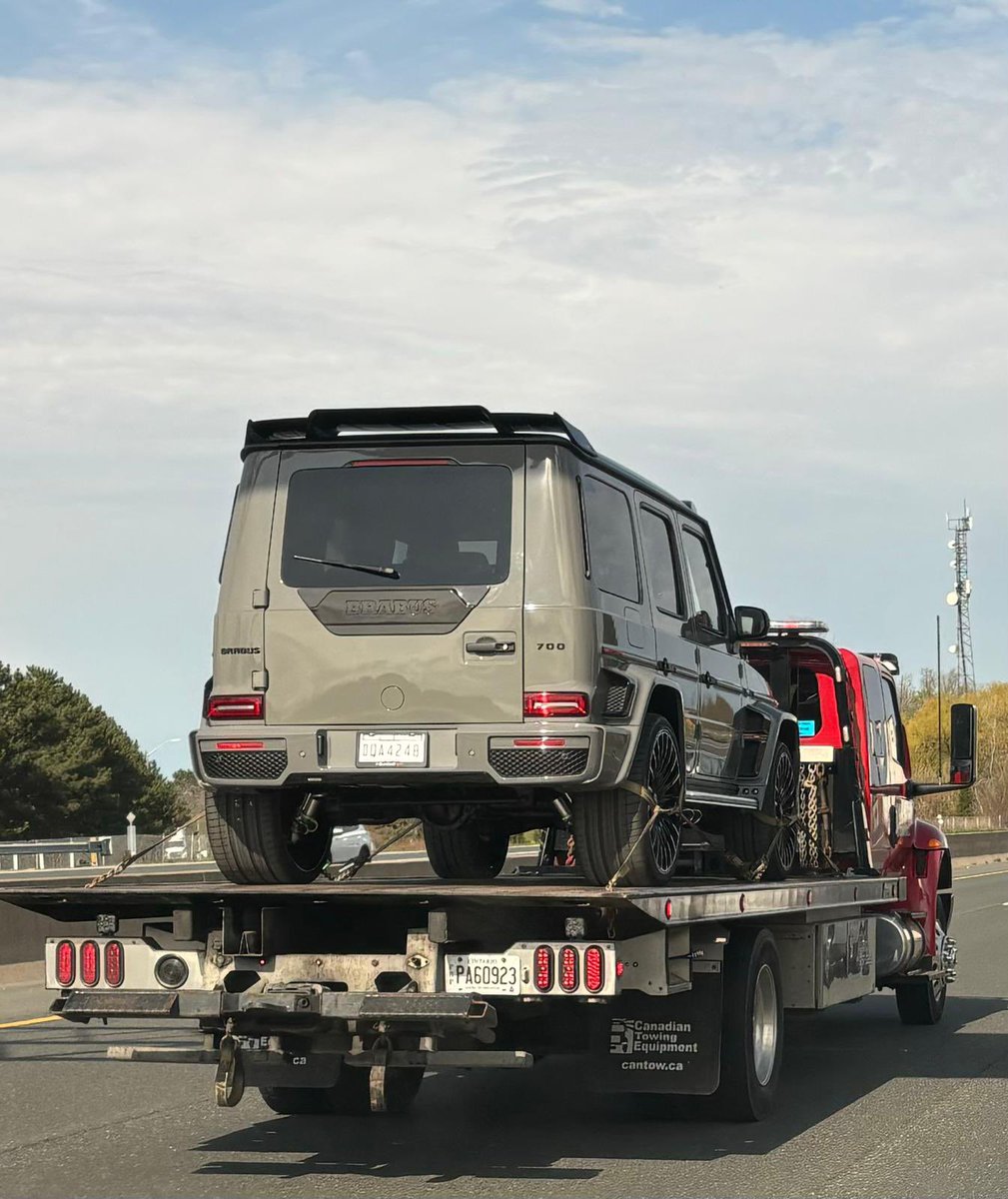 TheCryptoCentel's tweet image. BREAKING NEWS: @wizardofsoho Hamptons mansion foreclosed on and G-Wagon reposed amidst growing nightclub debt dispute.