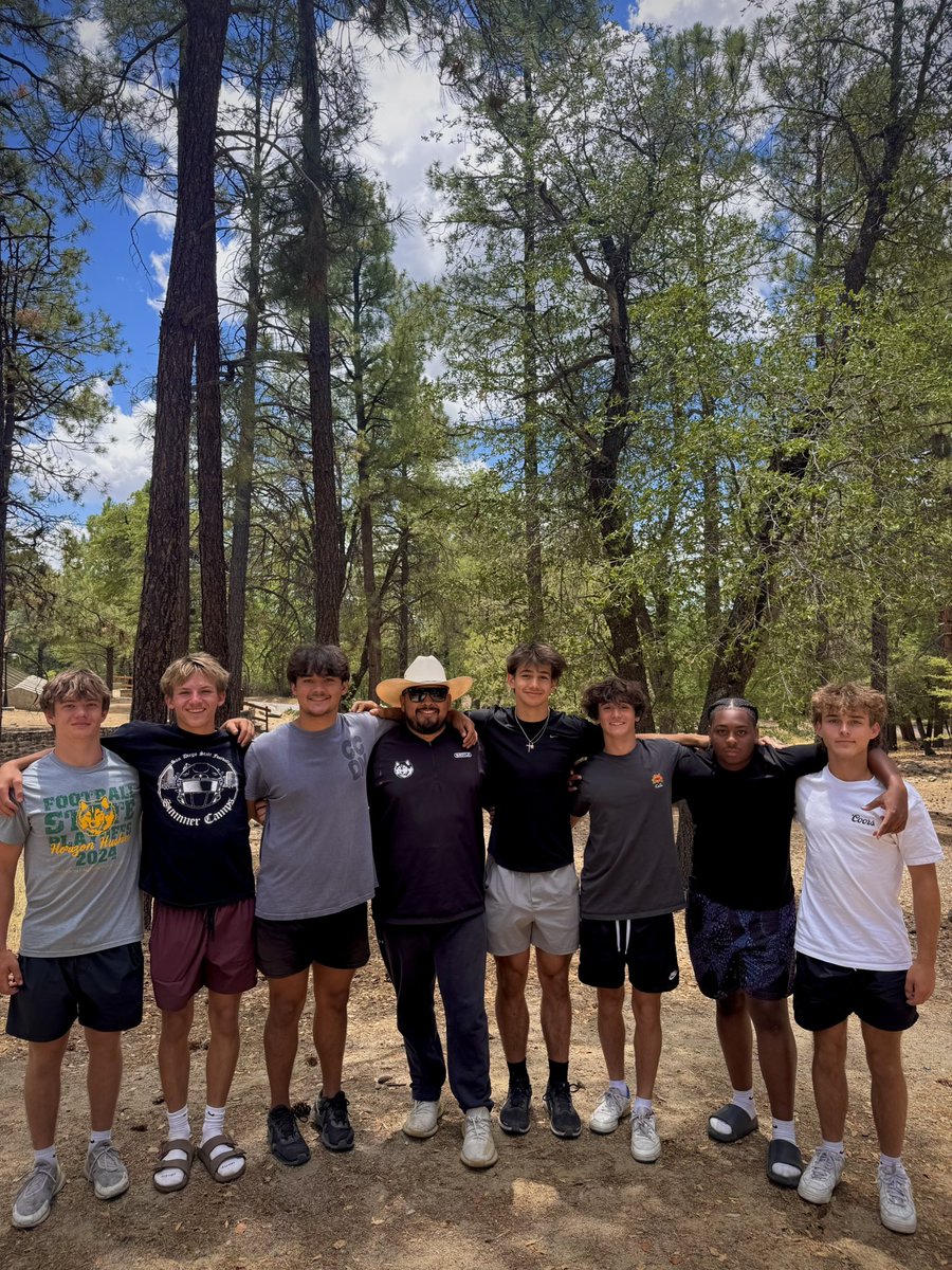 Andres Zelaya (@coachzelaya3) on Twitter photo 2025 <a href="/hzfbfamily/">Horizon Football</a> JV/Varsity RBs
Canāt wait to start the season with these athletes! š¤ 2025 <a href="/hzfbfamily/">Horizon Football</a> JV/Varsity RBs
Canāt wait to start the season with these athletes! š¤
