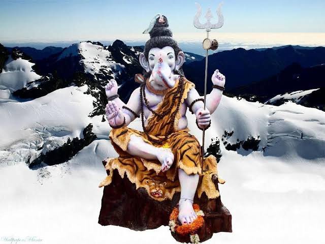 वक्रतुण्ड महाकाय सूर्यकोटि समप्रभ।
निर्विघ्नं कुरु मे देव सर्वकार्येषु सर्वदा॥
जय श्री गणेशा 🙏

#हर_हर_महादेव