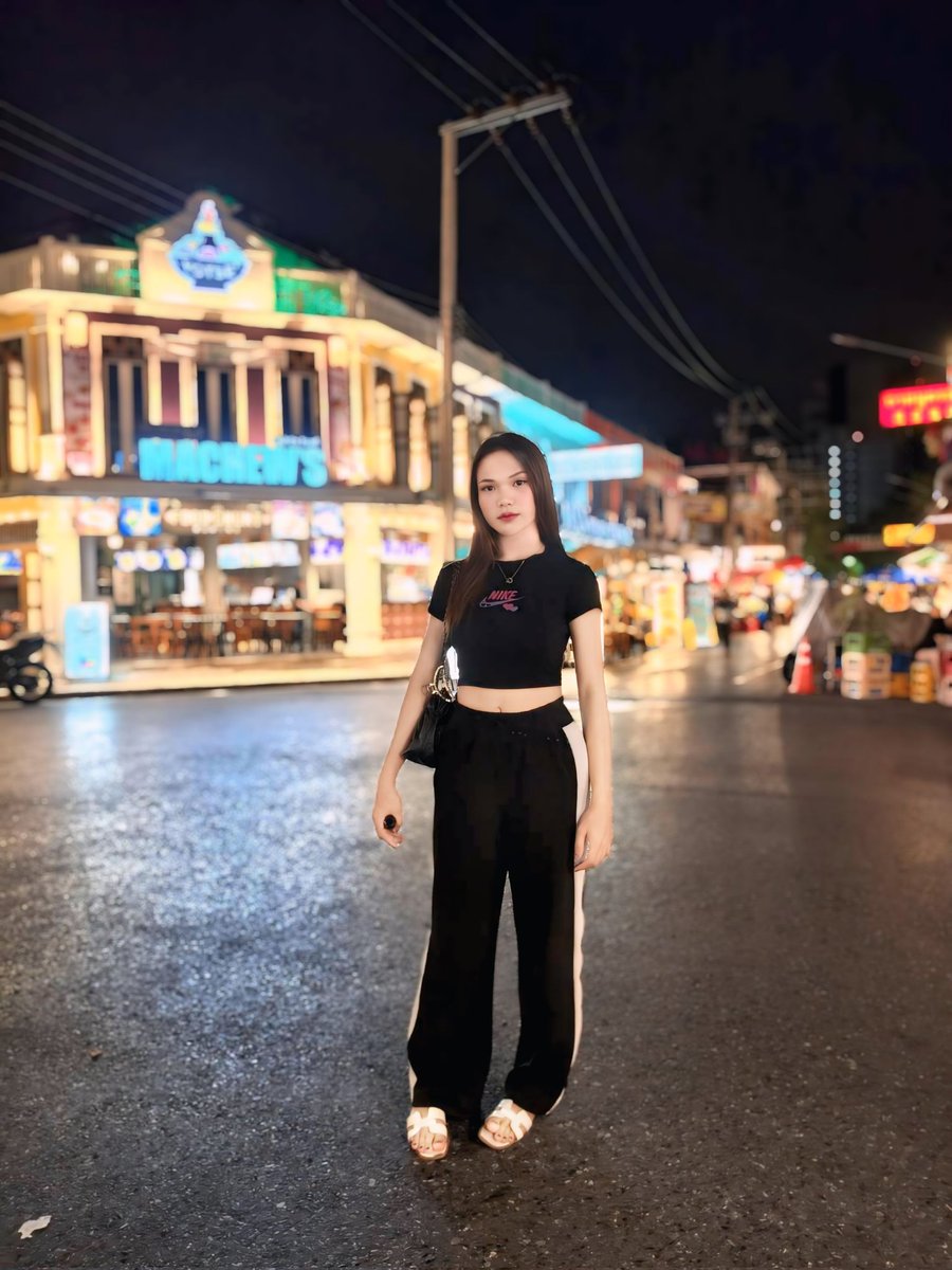 🖤🤪
#พิกัดลับกรุงเทพ
#ทักมาคุยได้