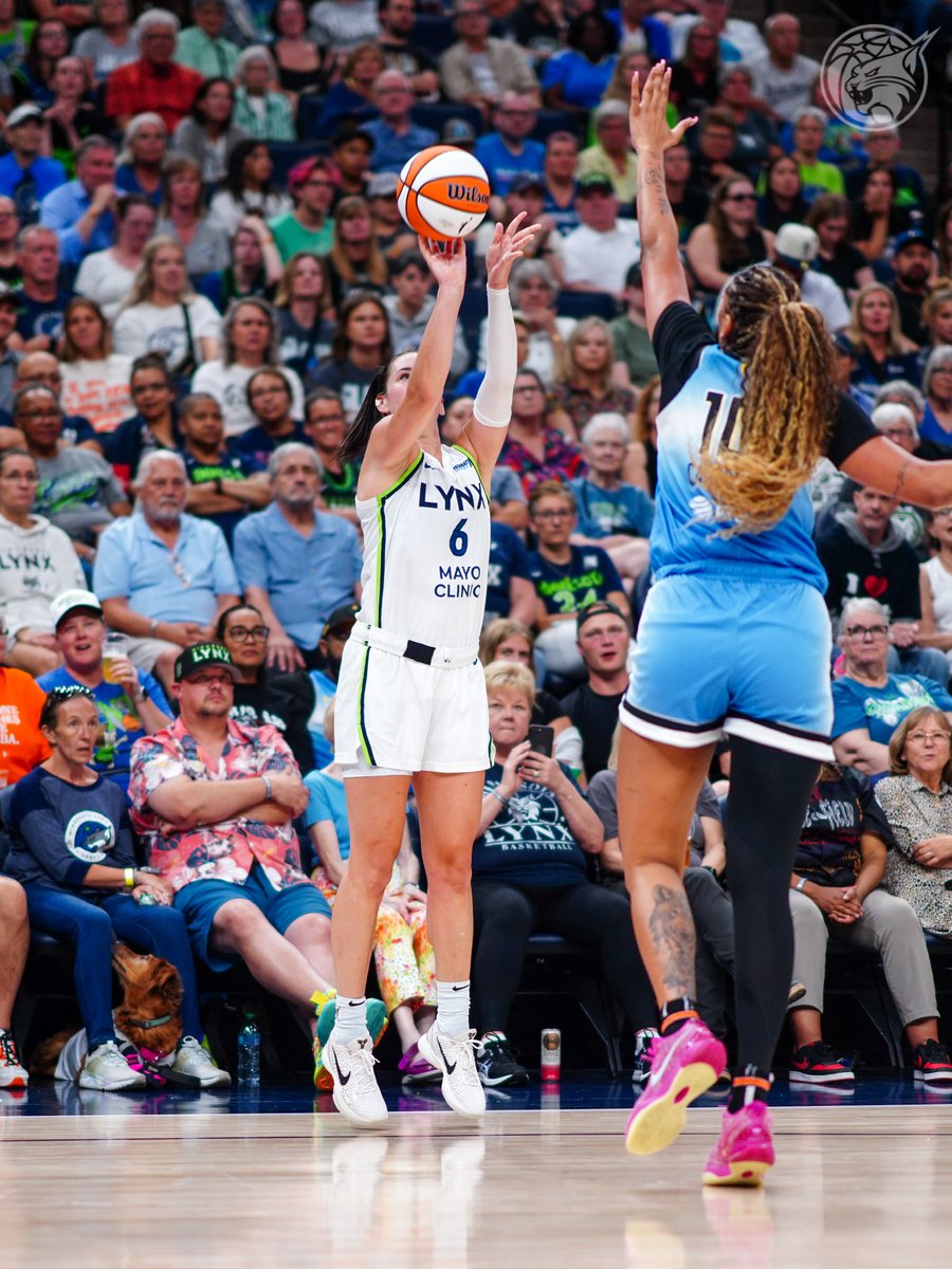 minnesotalynx's tweet image. fourth starts now.