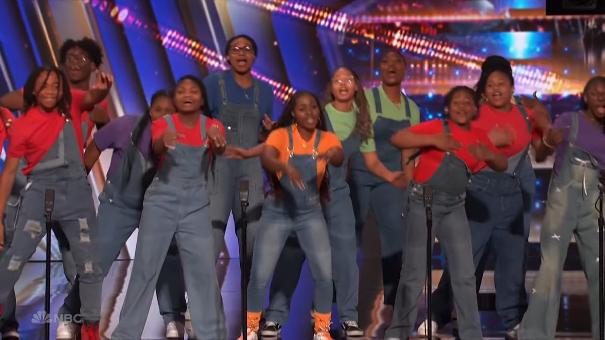 agttimepod's tweet image. Did @SimonCowell think that BYC is from Birmingham in the UK? These are the tough questions we'll ask @AGTCommenter Thursday night on the pod. #AGT GoldenBuzzer