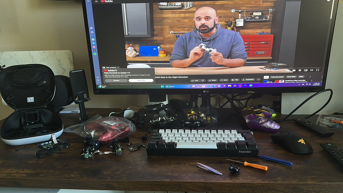 KustmKontrllerz's tweet image. Looks like a murder scene 😭😂 waiting on more parts to come in to get this order out! PlayStation Edge anyone?