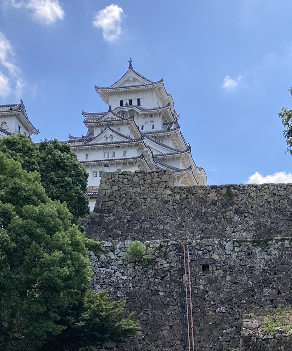 NagaokaKansuke's tweet image. Day 2 of the President visit to 🇯🇵stared in Himeji, famous for its UNESCO heritage beautiful castle. The sister “castle” agreement with Prague castle was successfully signed㊗️🥳!