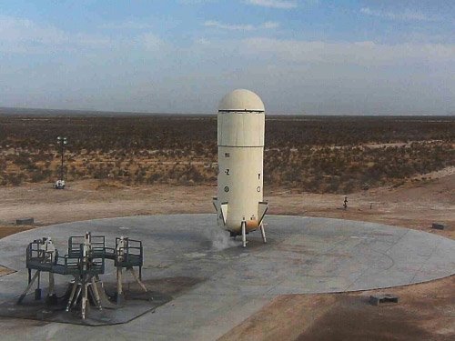 booster_10's tweet image. PM-2 was a prototype New Shepard first stage powered by 5 BE-2 engines. It flew twice, first a short successful hop and then a higher flight which failed 13.7km up at a speed of mach 1.2.