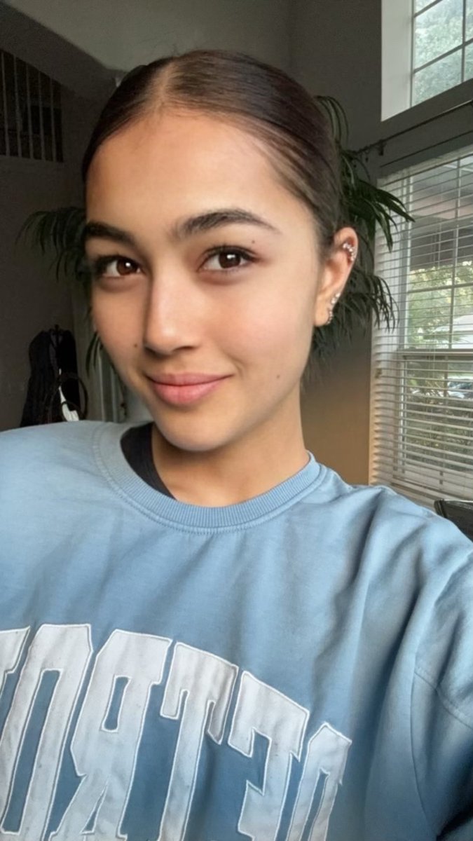 How is your night? Guess what? i just posted some pics!! 📸🔥 kylinmilan.net