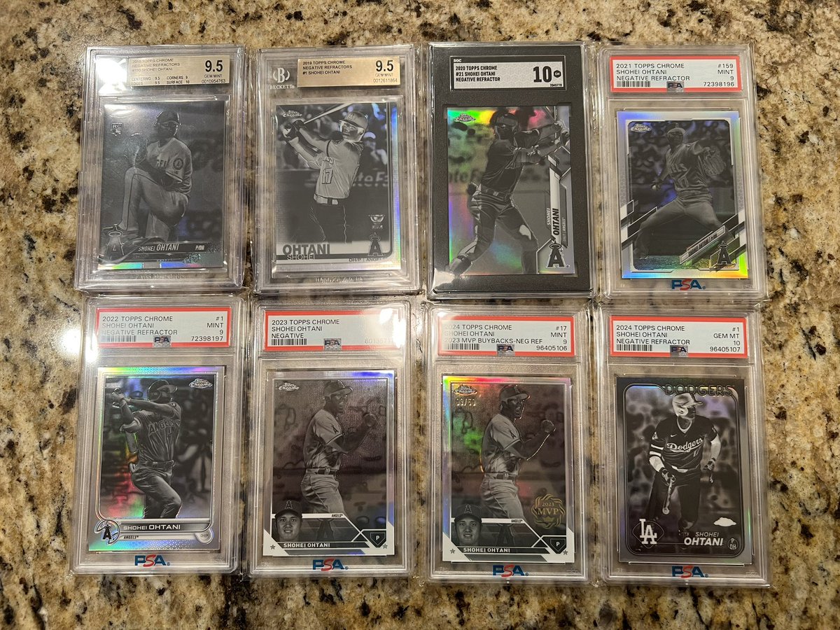 mikeyBcards's tweet image. Tomorrow, the search is on. Reach out if you hit or know of someone that gets an Ohtani negative refractor!! Searching for the base card and the MVP buyback version to keep the rainbow going!
@Topps