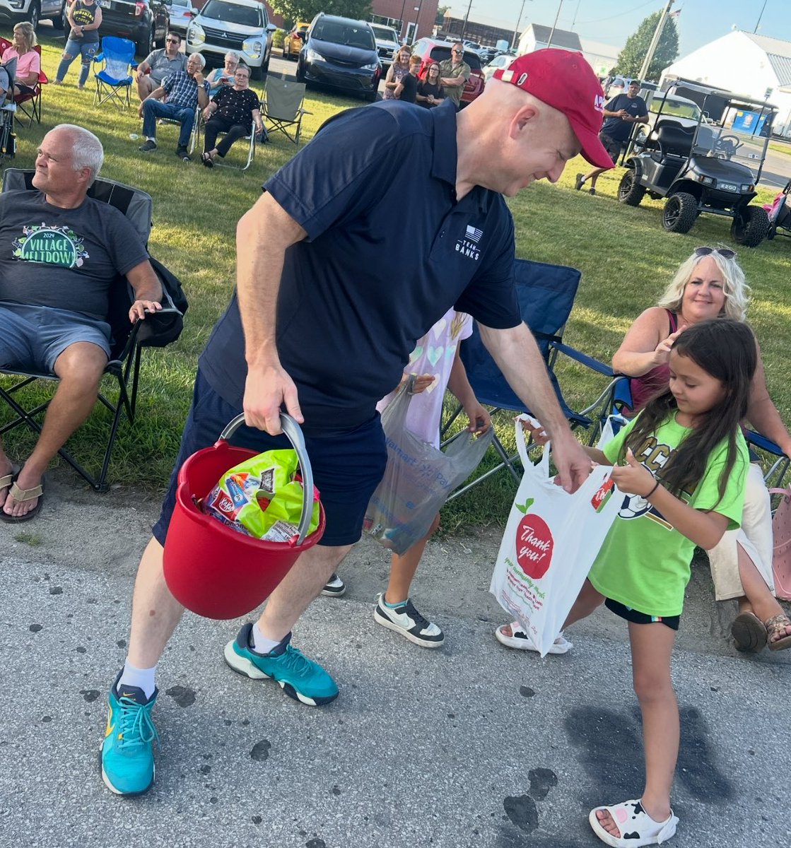 smjustus's tweet image. Fun evening with friends marching in the @AdamsCountyIN4H parade in support of @Jim_Banks - our United States Senator! 🇺🇸