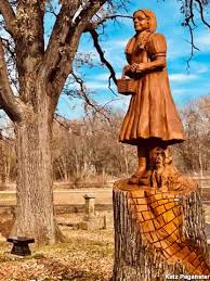 alicesmonkey's tweet image. This creepy thing lives in our cemetery. It's part of Dorothy Gage's grave. Personally I think it looks like the bastard child of Annabelle and Dorothy. I'm not entirely sure it doesn't come to life at night.