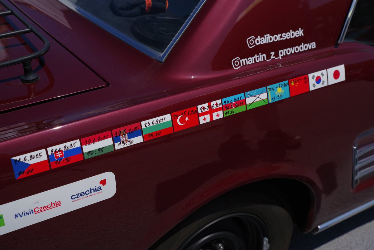strobelight2017's tweet image. オシャレすぎる…😳
しかし一参加国としてここまでの熱量を注いでくれてるチェコ本当にすごいし感謝しかないです🥺
展示は明日まで?せめて1週間くらいゆっくりしていったら良いのに…!😣
#大阪・関西万博
#EXPO2025
📷 #pentaxk1mkii + #pentax_dfa2470