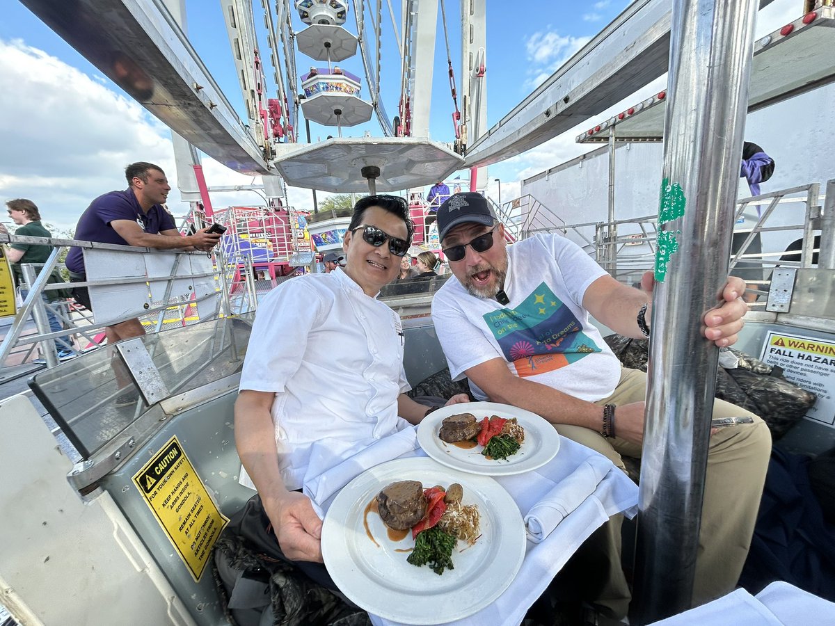 Bulavinaka's tweet image. Bringing the La Ronde Restaurant @ChateauLacombe by @NovaHotels dining experience all for a great cause with @ChrisScheetz at @KDaysyeg @wheelofdreams