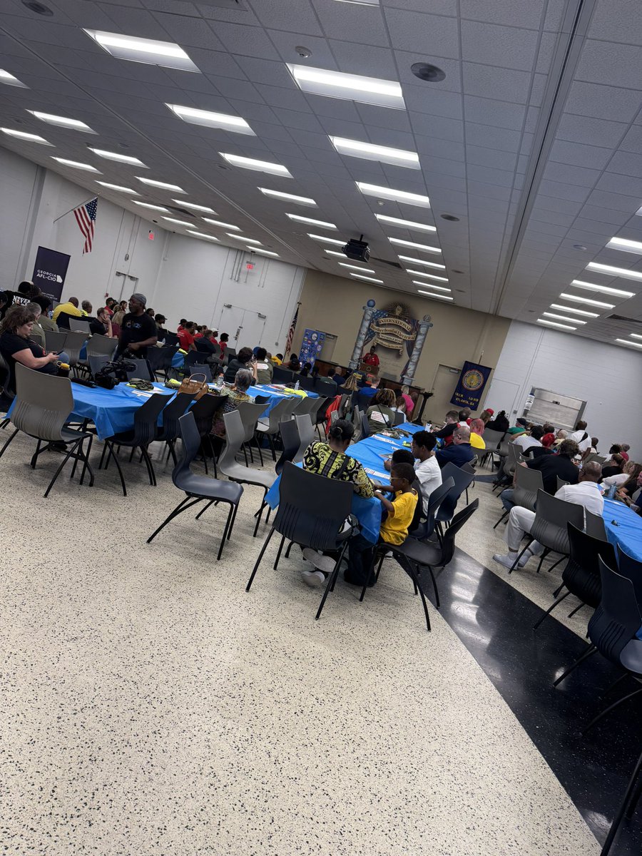 DingleForATL's tweet image. I attended the Atlanta North Georgia Labor Council’s Workers Over Billionaires Rally to support our workers. From sanitation to warehouse to electrical to truck drivers to education to healthcare. These are the people who are ESSENTIAL to making sure our city runs efficiently.