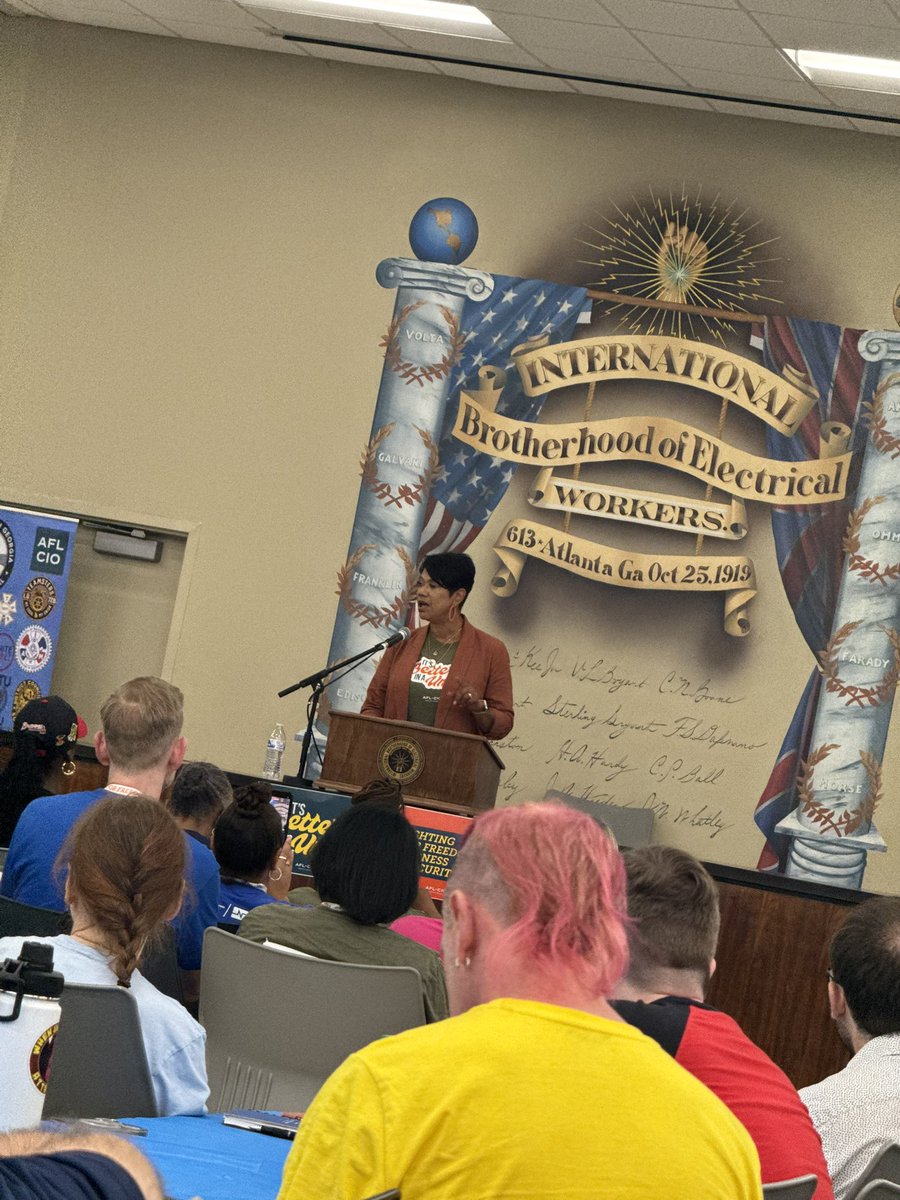 DingleForATL's tweet image. I attended the Atlanta North Georgia Labor Council’s Workers Over Billionaires Rally to support our workers. From sanitation to warehouse to electrical to truck drivers to education to healthcare. These are the people who are ESSENTIAL to making sure our city runs efficiently.