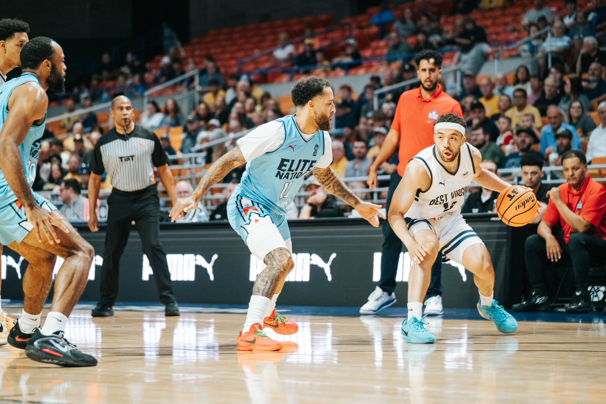 art_qm's tweet image. Best Virginia is your TBT Regional Champion! 🏆
Best Virginia takes down the #1 seed Elite Nation in a high-intensity thriller to punch their ticket to the next round!
James Reese V was unstoppable — dropping 24 points, 6 assists, and knocking down 5 triples to lead the way!…