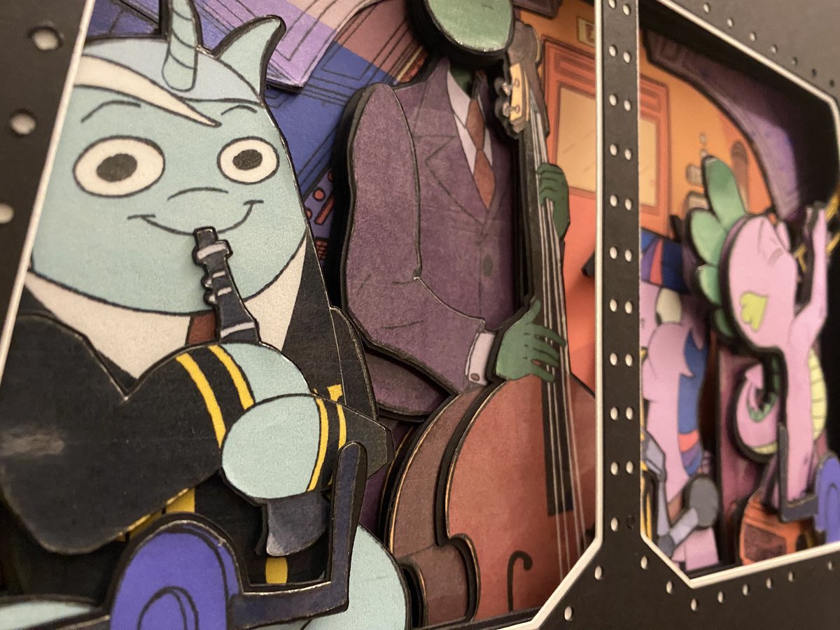 SamohtLion's tweet image. Check out this layered My Little Ponypaper craft featuring Spike, Twilight, and friends jamming at 30,000 feet!
Available at the Pittsburgh Toon Fusion event.
🎨 Art by @RealAnonTheAnon
✂️ Handcrafted by yours truly!
#ToonFusion #MLP #PittsburghEvents #PaperCraft #FanArt…