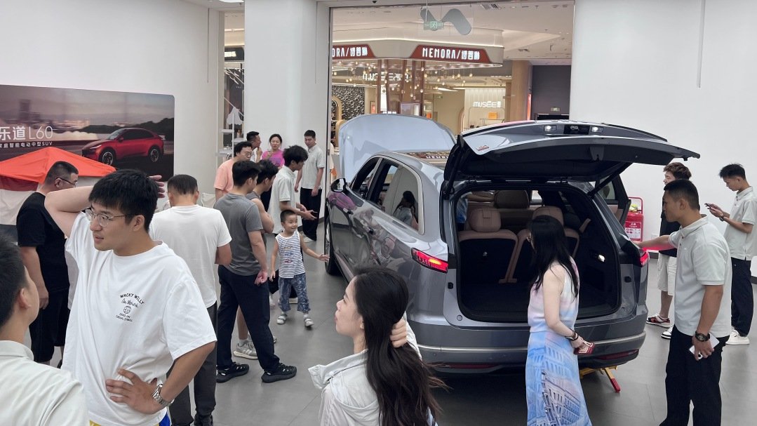 ArthurShen's tweet image. At 10 a.m. today (July 23), the nationwide test drive of the NIO ONVO L90 officially kicked off!
600 test drive vehicles across 400 stores and showrooms in 140 cities are now ready.
The official launch is set for July 31! $NIO