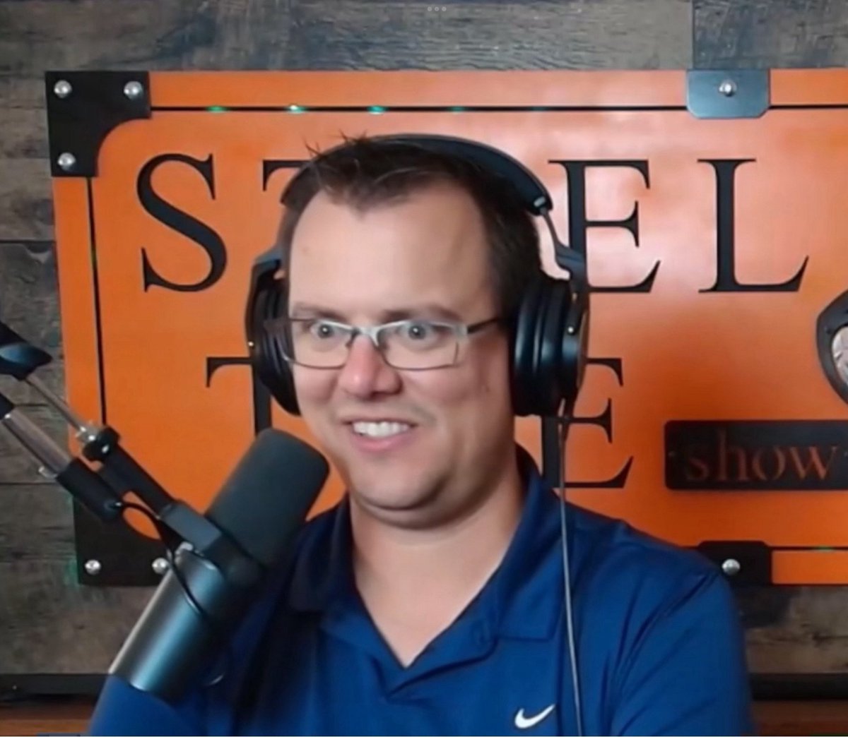 MutteringJ's tweet image. WORLD EXCLUSIVE: SICK STEEL TOE MISSES 'THE GOAL' YET AGAIN! ... THIS TIME BY A MASSIVE $100!
Two very minor chump change goals MISSED in one day! Even with CRAZY cockamamie math and UNBELIEVABLE unverifiable donations no one can see, pretend radio guy @AaronImholte fails again!