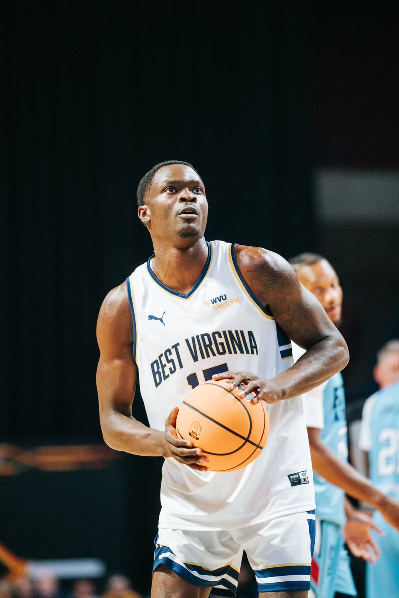 art_qm's tweet image. Best Virginia is your TBT Regional Champion! 🏆
Best Virginia takes down the #1 seed Elite Nation in a high-intensity thriller to punch their ticket to the next round!
James Reese V was unstoppable — dropping 24 points, 6 assists, and knocking down 5 triples to lead the way!…