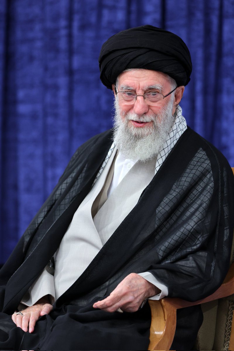 _Samran_66's tweet image. بسم الله الرحمن الرحیم
الحمدالله رب العالمین
اللهم صل علی محمد و آل محمد و عجل فرجهم
#غزة_تقتل_جوعاً
#غزه_تموت_جوعا