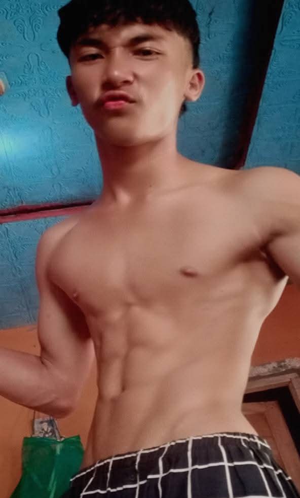 Ryle Keron tweet media