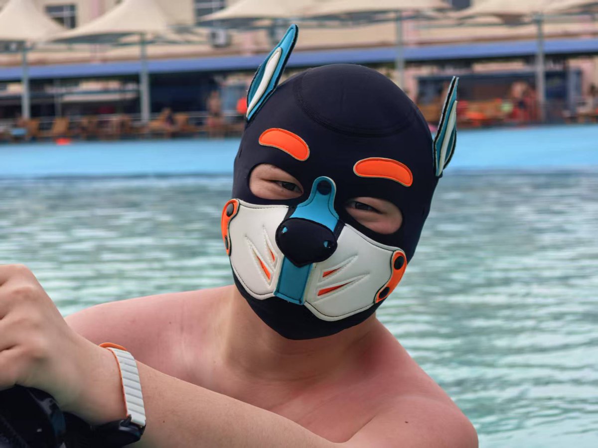 居然这么快就超额突破嘞。那转➕赞➕关，抽两个疯狂星期四吧～8.10开！！！希望大家可以多支持一下小狗，汪！🥺🥺🥺(重新发一下！)