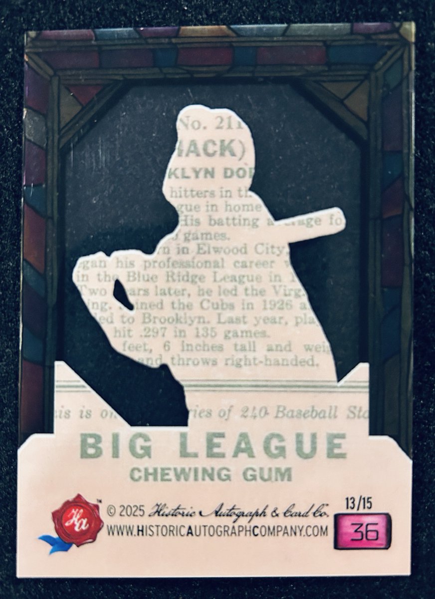 phitter72's tweet image. Just not sure what to think of this product.
On one hand, it’s a translucent plastic stained-glass homage to Hack’s 1933 Goudey card.
On the other hand, it’s a translucent plastic stained-glass homage to Hack’s 1933 Goudey card.