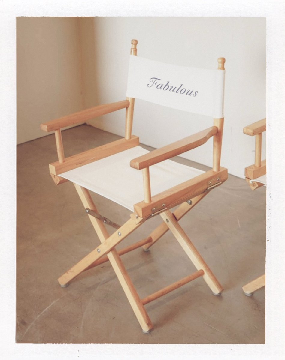 livsombr's tweet image. oh my lord!! i’m joining my friend Joc and helping Sabrina, so i’m glad to announce the 11th song on Man’s Best Friend called “Fabulous!” 🐾🩵