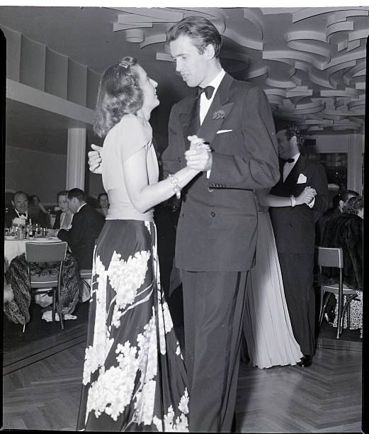 CitizenScreen's tweet image. Barbara Stanwyck and James Stewart dancing at the Trocadero Cafe in Hollywood in 1939.
