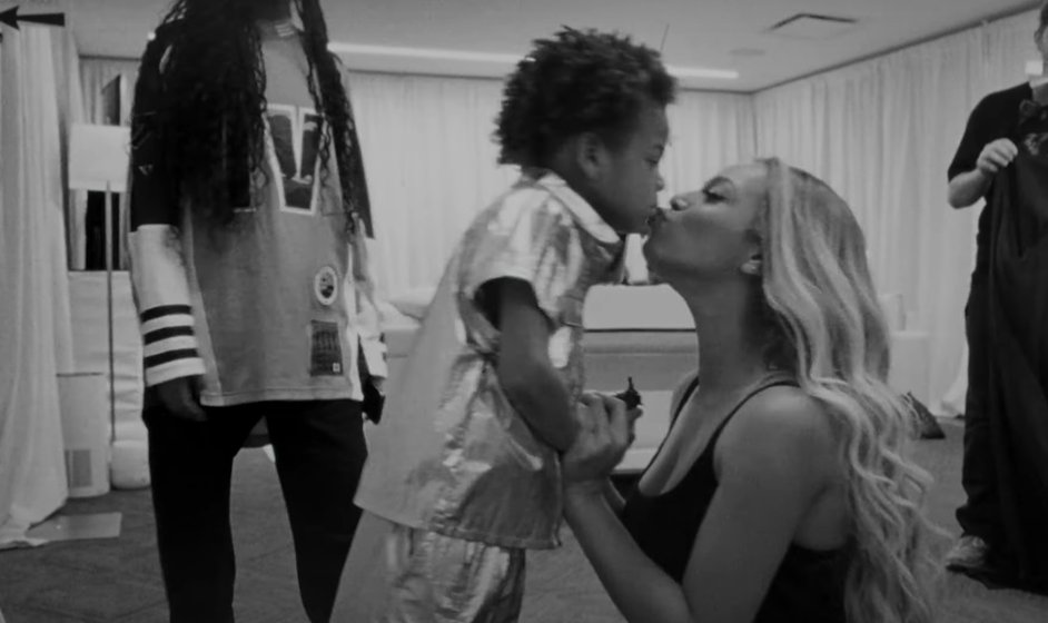 beyoncepress's tweet image. Beyoncé gave an interview in 2018 about her wishes for her son, Sir Carter.
"I want him to know that he can be strong and brave but that he can also be sensitive and kind. I want my son to have a high emotional IQ where he is free to be caring, truthful, and honest. It’s…
