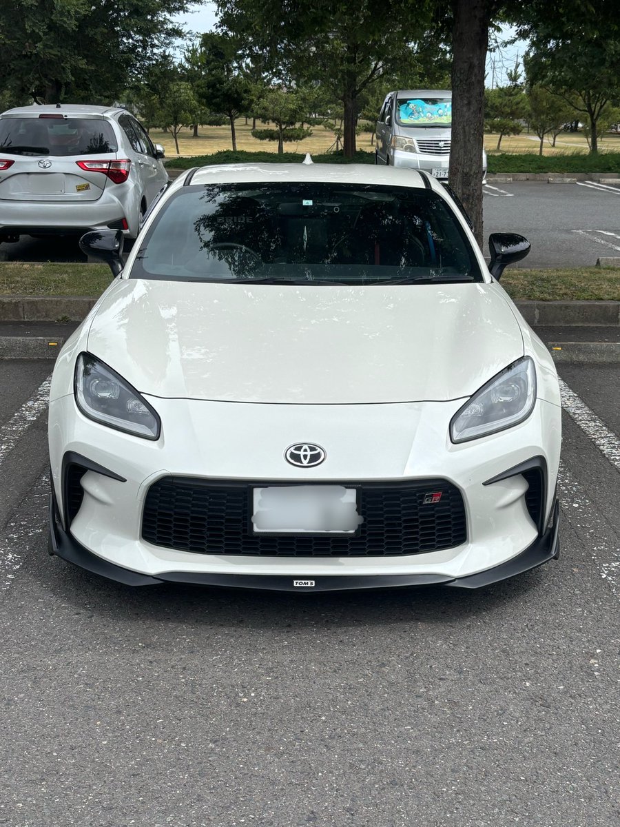 yu_ta8's tweet photo. #GR86   #車好きと繋がりたい 
TOM’Sのフロント、サイド、トランク、リア取り付け！ https://t.co/QL3rELG3qx
