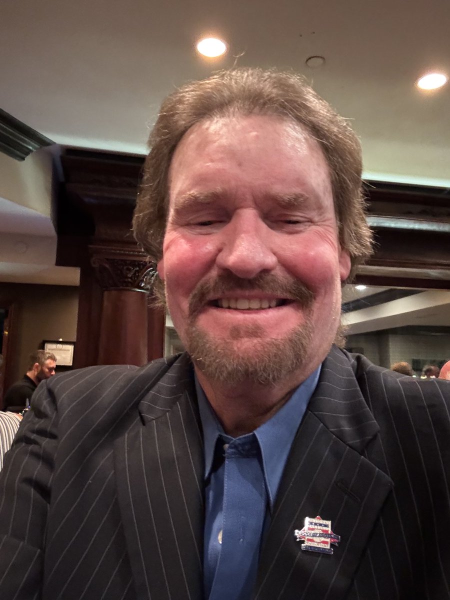 ChickenMan3010's tweet image. I’m very much alive God Bless everyone thoughts and prayers for my wing man Ryno 🙏🙏