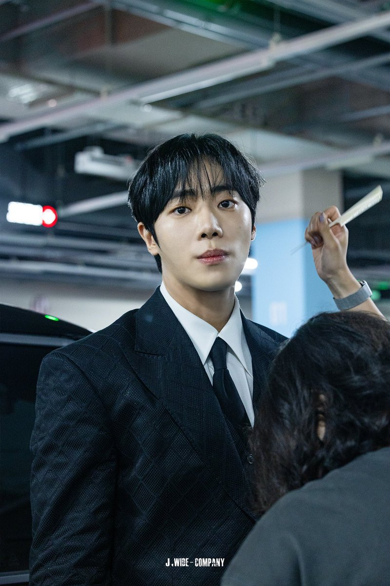Jwideconpany Instagram update

[ชู ยองอู]  เบื้องหลัง <งานประกาศรางวัล Blue Dragon Series ครั้งที่ 4> 

instagram.com/p/DMbn-N2pSbK/…

#ชูยองอู #추영우 #chooyoungwoo