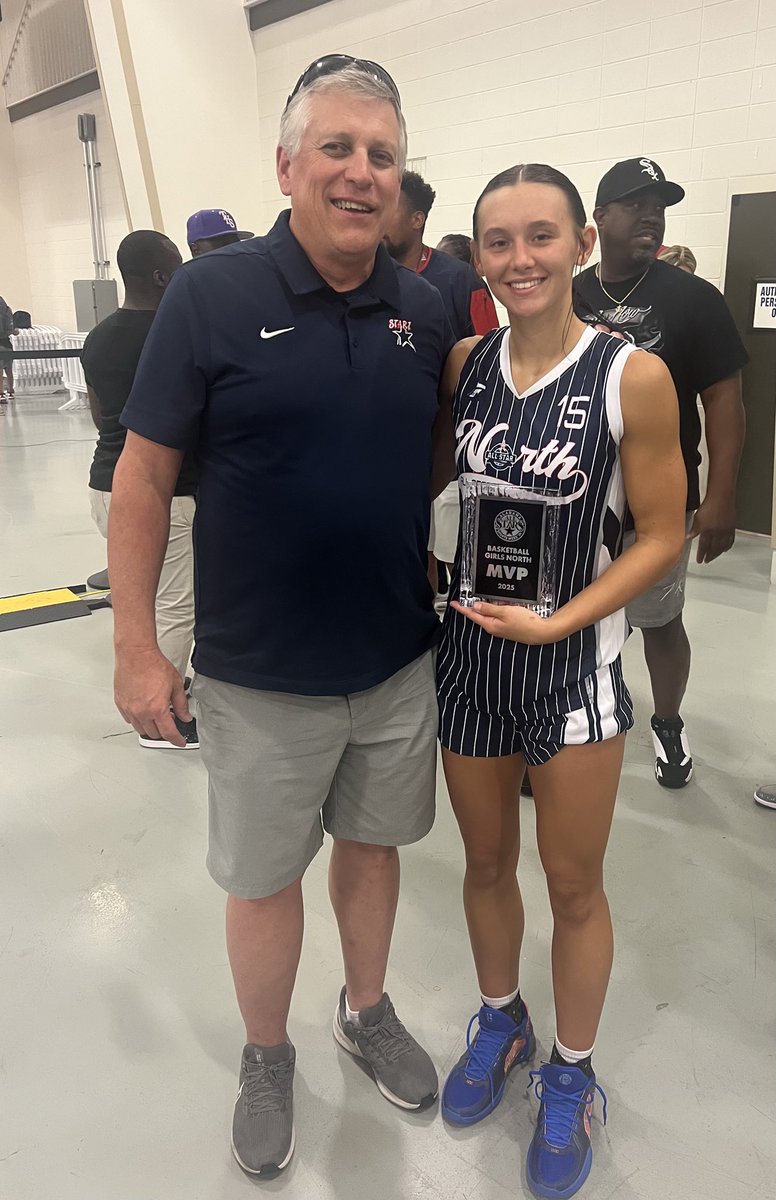 ALSoStarz's tweet image. 24 HRS after NIKE NATIONALS in Chicago … STARZ 17U NIKE EYBL 2026 @lanismallwood12 (@HailStateWBK Commit) picks up NORTH MVP while @Ball_Chambers24 has Bragging Rights as South beats North by 85-75 in annual AL N/S All-Star Game for Class of 2026! ALL our STARZ played Great! ⭐️