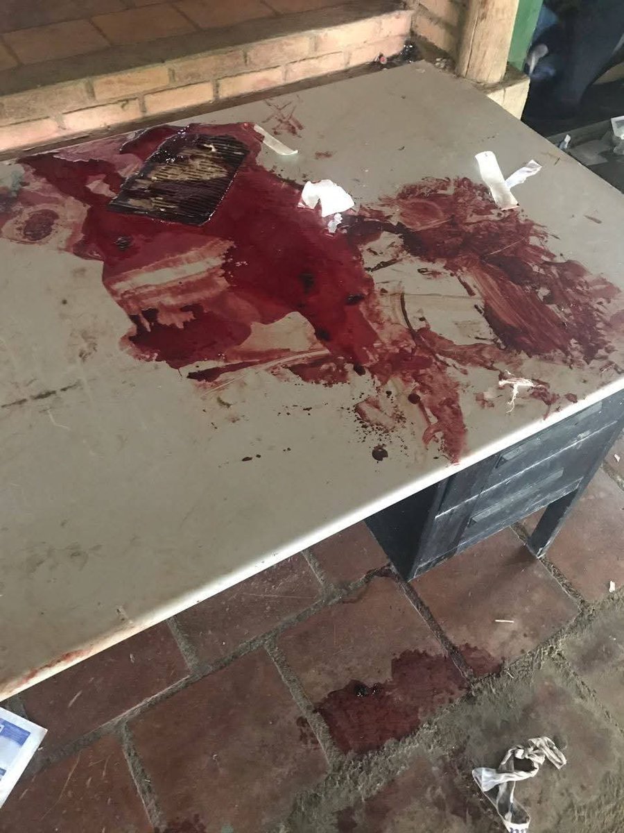 Panorama Católico Nicaragua (@panoramacatolic) on Twitter photo P. <a href="/EdwingRoman14/">Edwing Román</a>
Pueden tapar en nuestros templos materiales católicos los orificios de balas, que dan testimonio de las agresiones criminales de la dictadura sandinista a nuestro pueblo; pero en nuestros templos espirituales habita Dios, quien a su debido tiempo hará justicia P. <a href="/EdwingRoman14/">Edwing Román</a>
Pueden tapar en nuestros templos materiales católicos los orificios de balas, que dan testimonio de las agresiones criminales de la dictadura sandinista a nuestro pueblo; pero en nuestros templos espirituales habita Dios, quien a su debido tiempo hará justicia