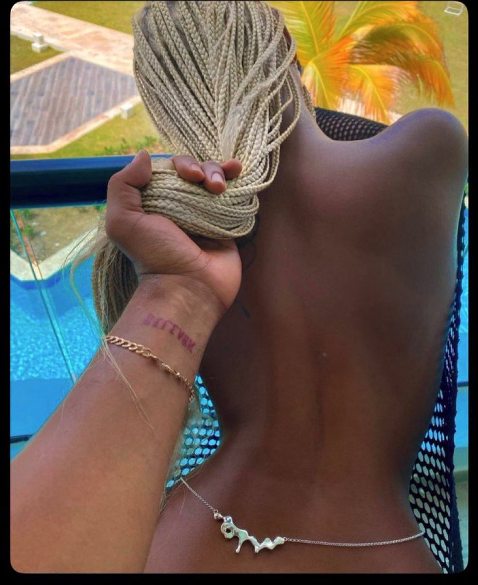 Send it to a girl and caption me and you soon. come back and send SS.
Let’s run this for fun 🤩