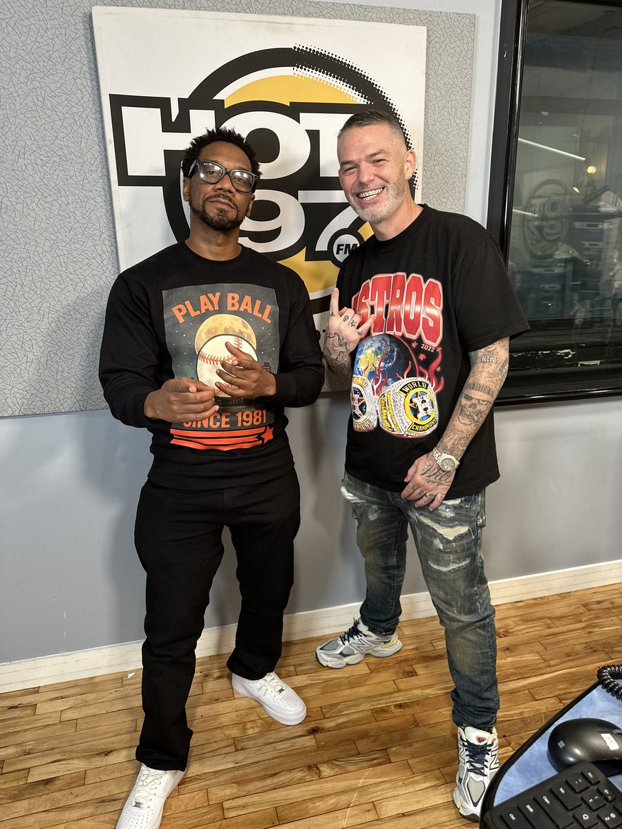 DJFreshX3's tweet image. Me x @paulwallbaby just did Hot97 in NYC. The tonite show album bouta drop in 2 more days yall 🌙🥶. go.perfecttimemusicgroup.com/PaulFresh_TheT…